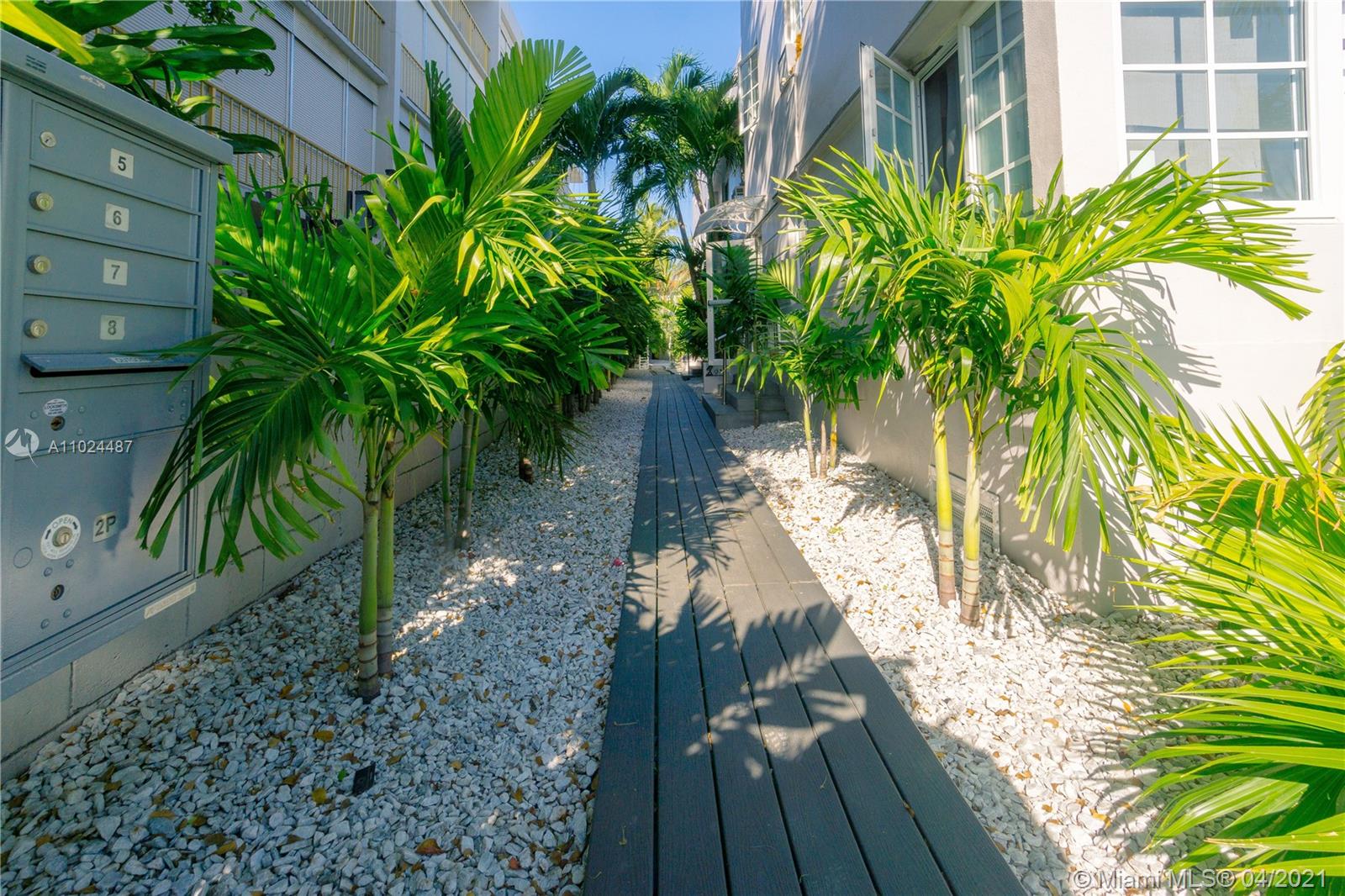 See details / sq. ft. $ 2021-04-22 0 Photo