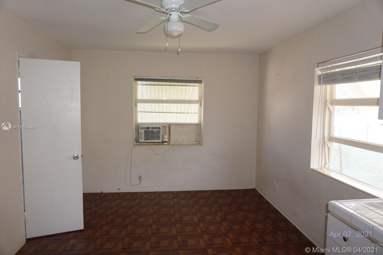 See details / 1803 sq. ft. $ 2021-04-07 0 Photo