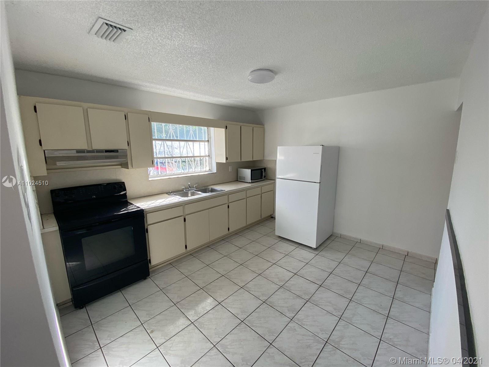 See details / 1896 sq. ft. $ 2021-04-07 0 Photo
