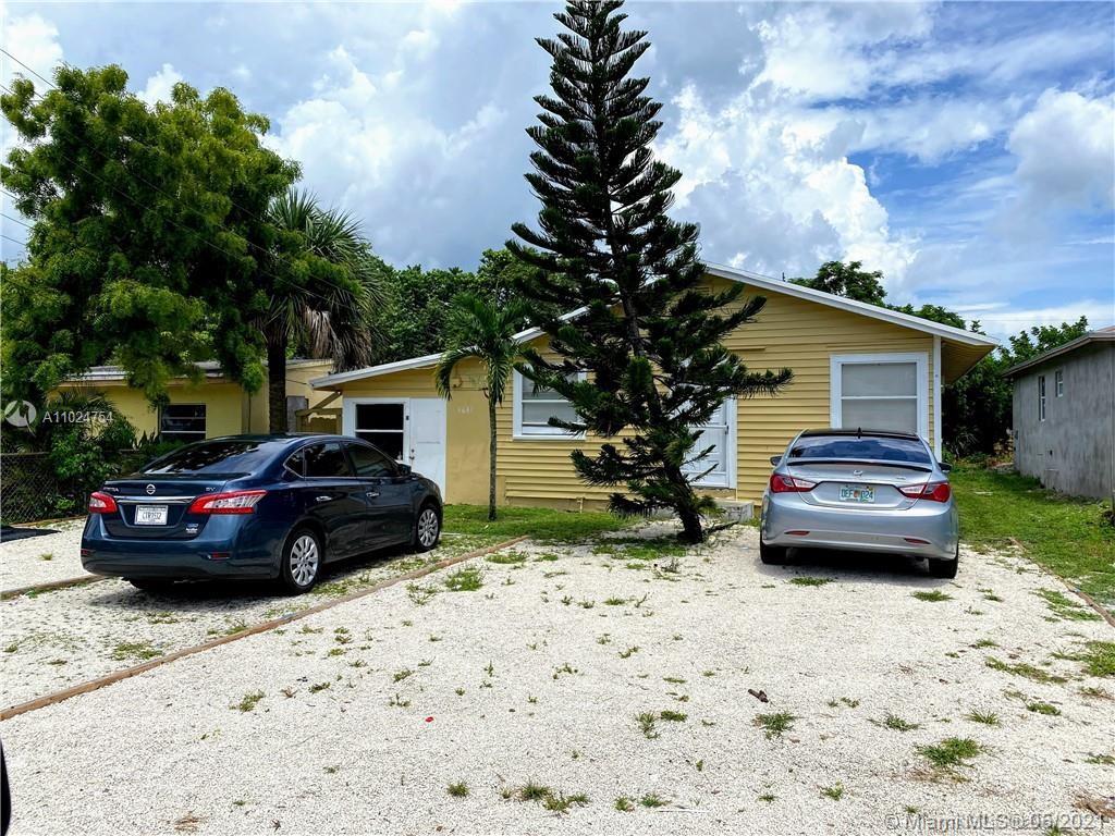 See details / 816 sq. ft. $ 2021-04-08 0 Photo