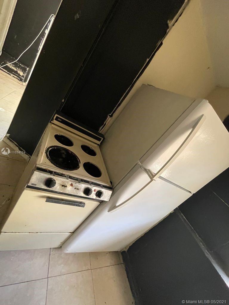 See details / 816 sq. ft. $ 2021-04-08 0 Photo