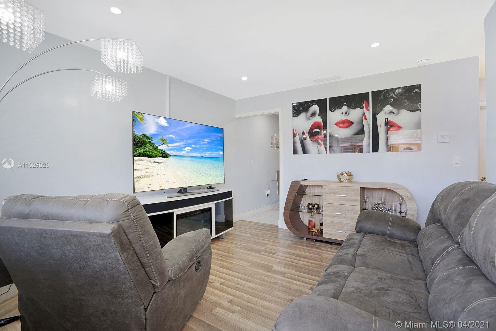 See details / 1456 sq. ft. $ 2021-04-08 0 Photo