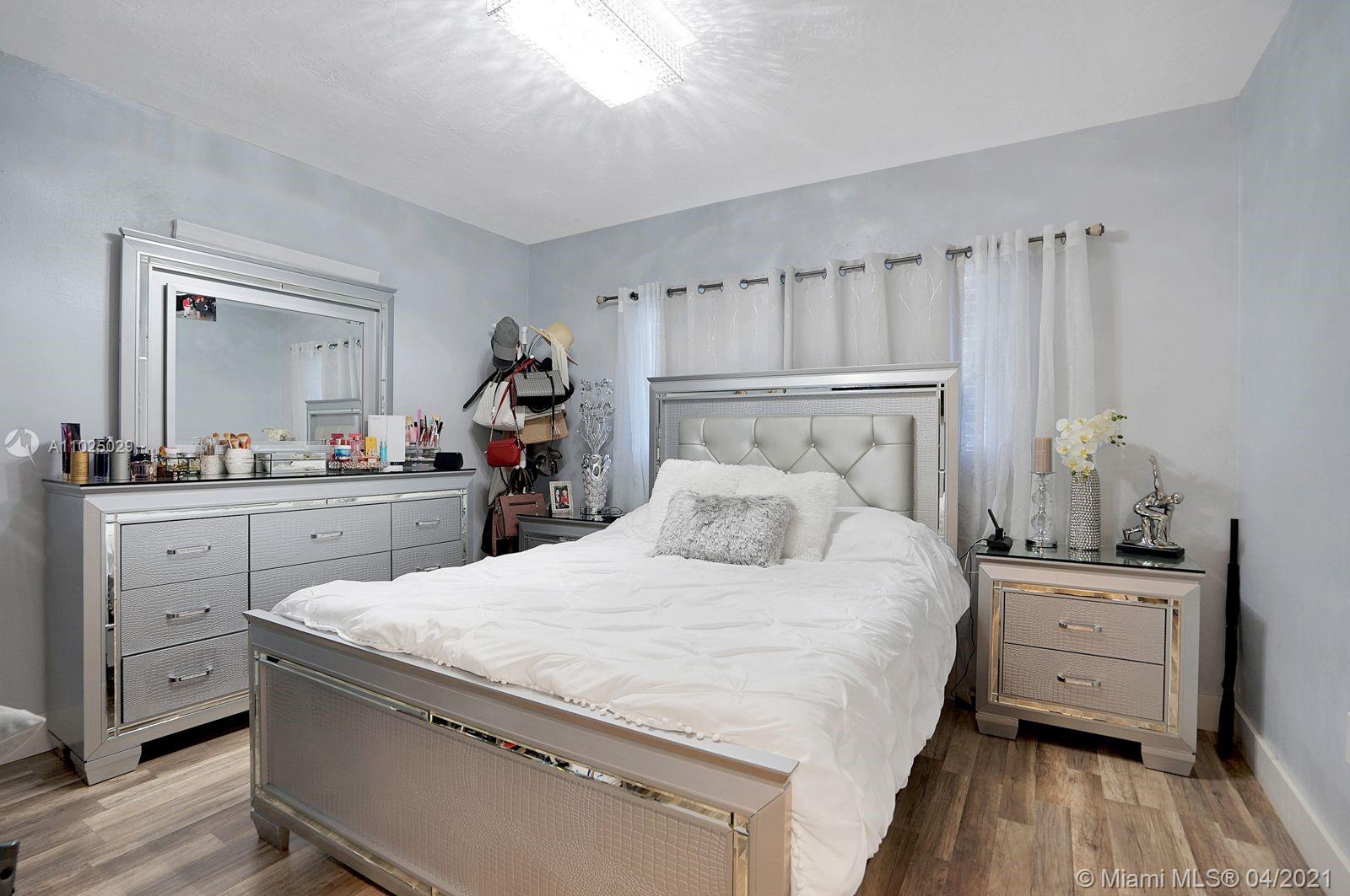 See details / 1456 sq. ft. $ 2021-04-08 0 Photo