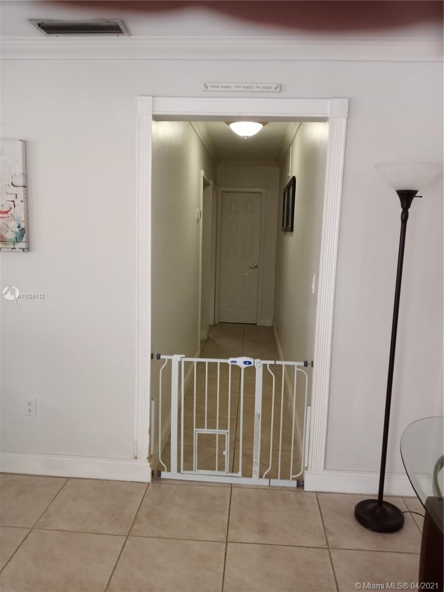 See details / 2080 sq. ft. $ 2021-04-08 0 Photo