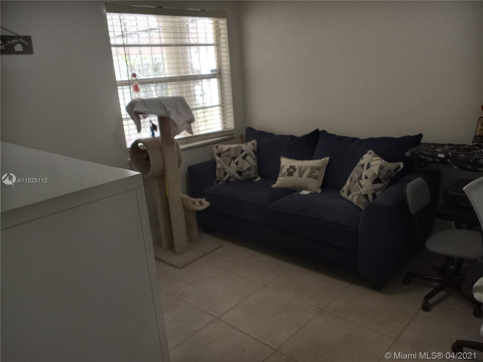 See details / 2080 sq. ft. $ 2021-04-08 0 Photo