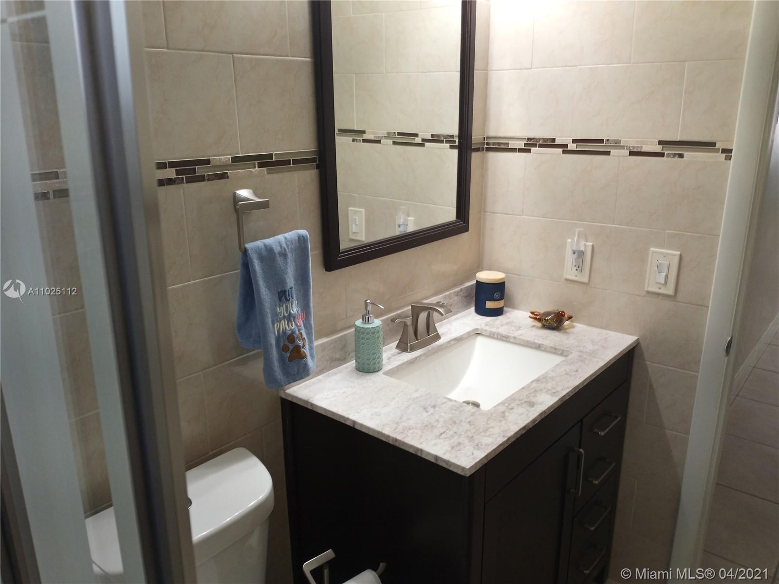 See details / 2080 sq. ft. $ 2021-04-08 0 Photo