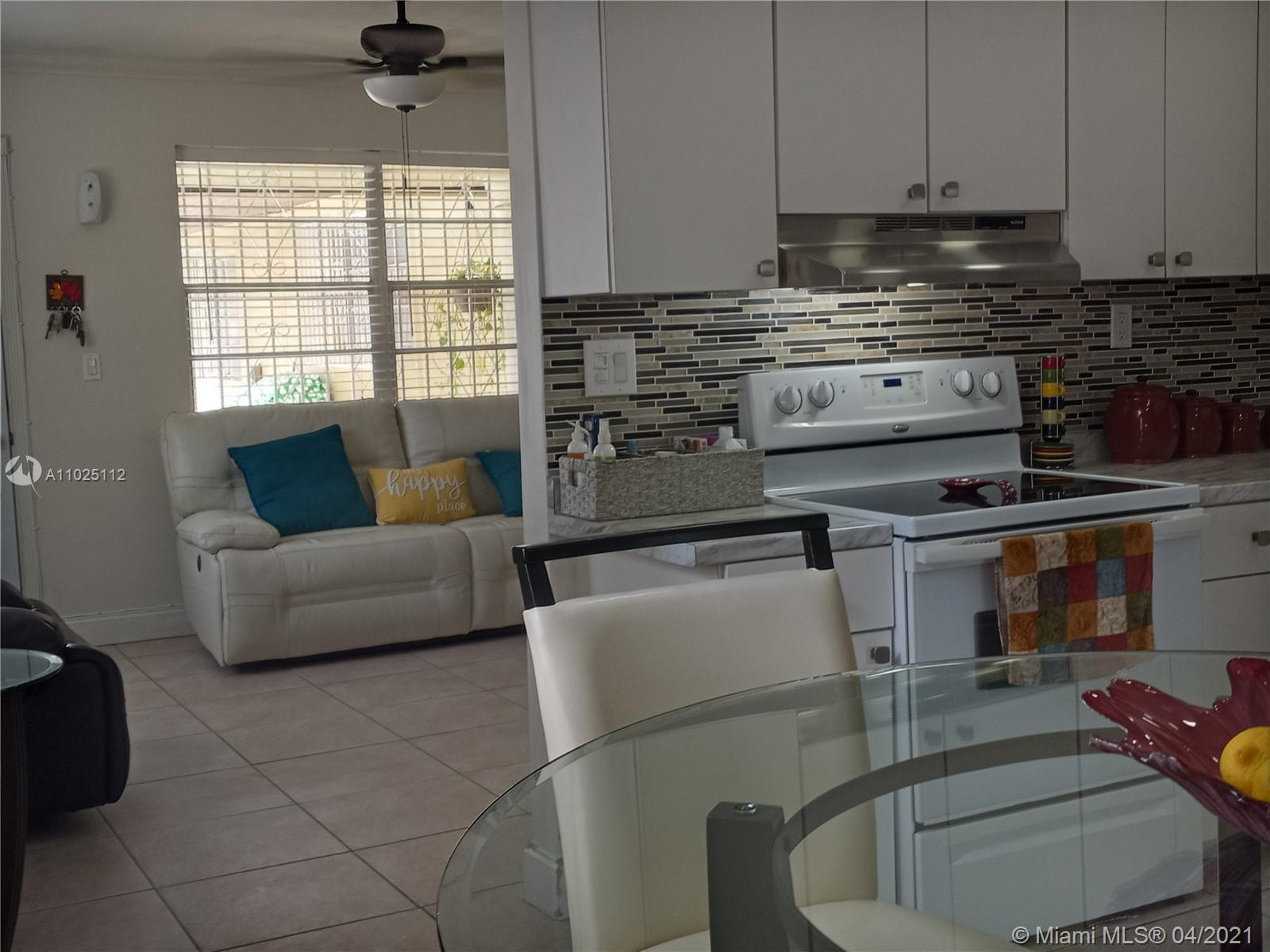 See details / 2080 sq. ft. $ 2021-04-08 0 Photo