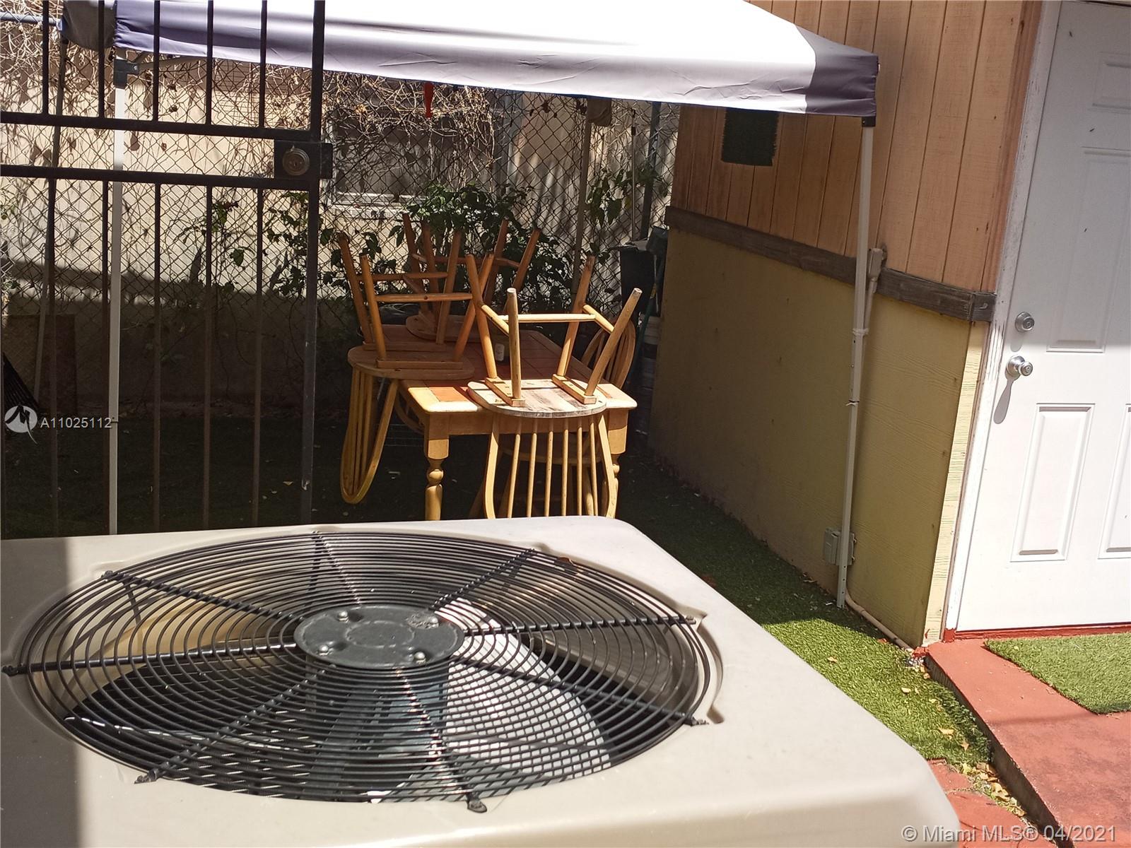 See details / 2080 sq. ft. $ 2021-04-08 0 Photo