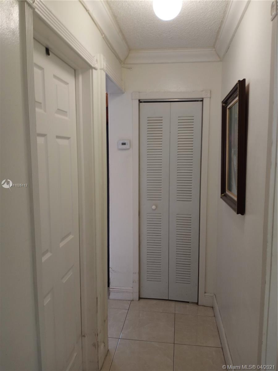 See details / 2080 sq. ft. $ 2021-04-08 0 Photo