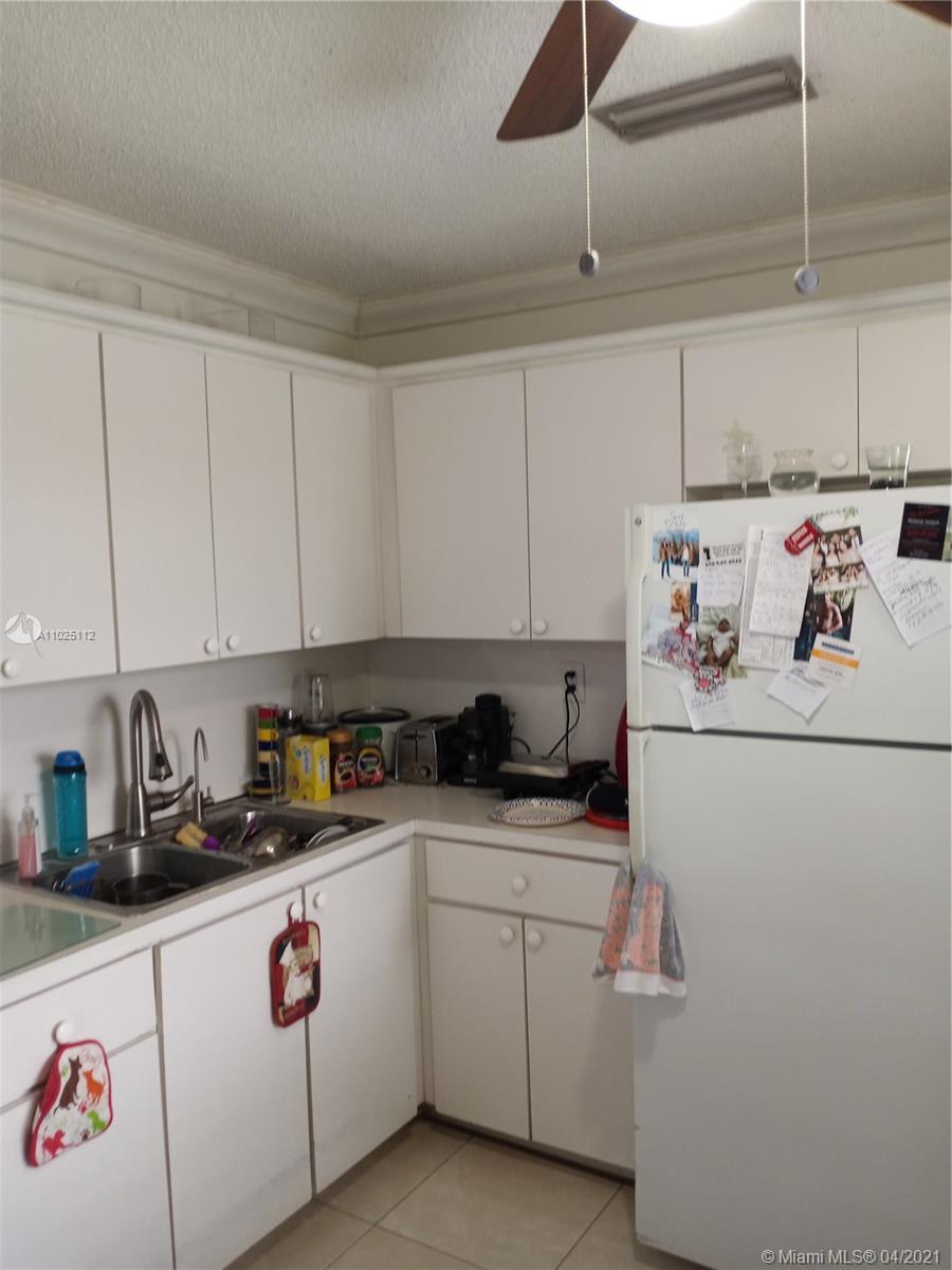 See details / 2080 sq. ft. $ 2021-04-08 0 Photo