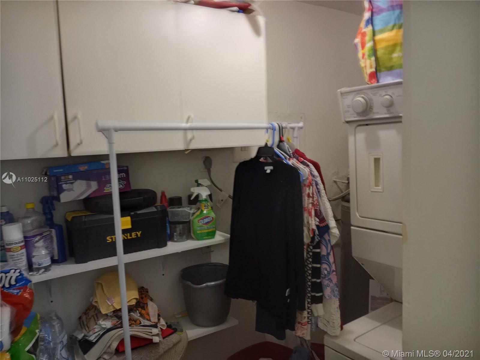 See details / 2080 sq. ft. $ 2021-04-08 0 Photo