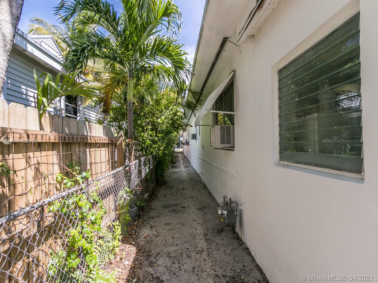 See details / 2641 sq. ft. $ 2021-04-08 0 Photo
