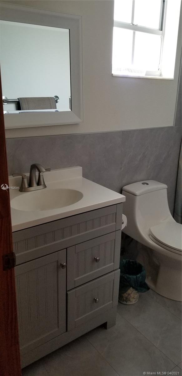 See details / 3928 sq. ft. $ 2021-04-09 0 Photo