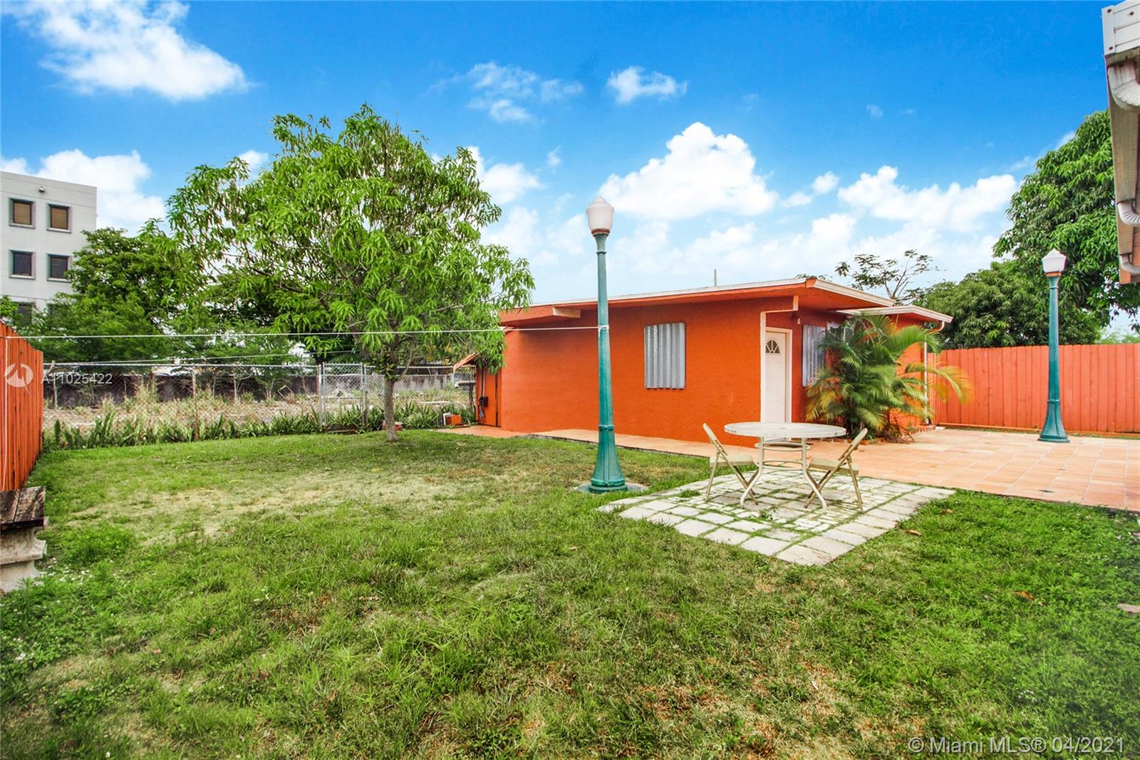See details / 2609 sq. ft. $ 2021-04-09 0 Photo