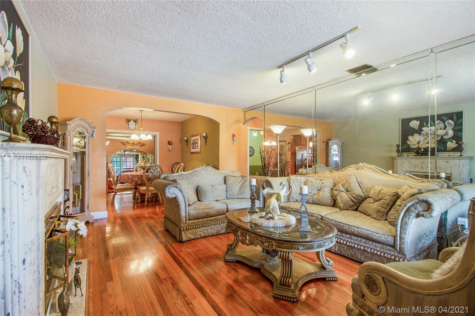 See details / 2609 sq. ft. $ 2021-04-09 0 Photo