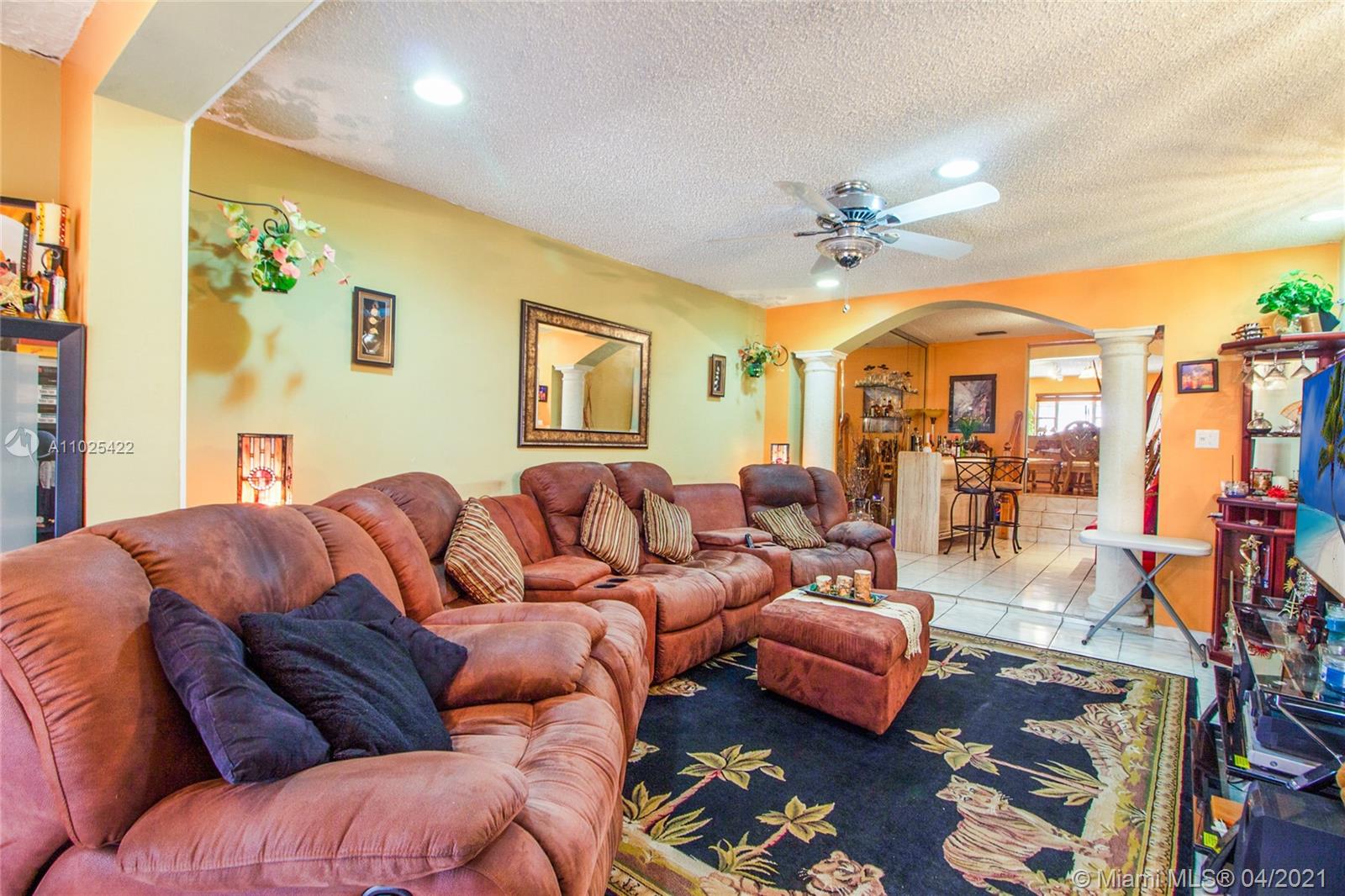 See details / 2609 sq. ft. $ 2021-04-09 0 Photo