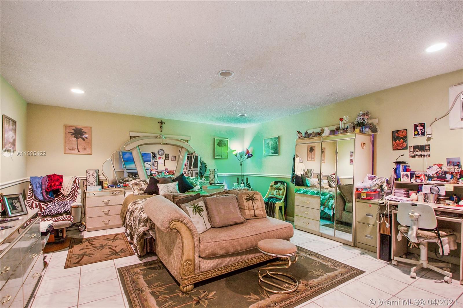 See details / 2609 sq. ft. $ 2021-04-09 0 Photo