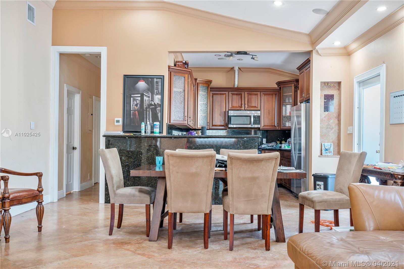 See details / 2482 sq. ft. $ 2021-04-09 0 Photo