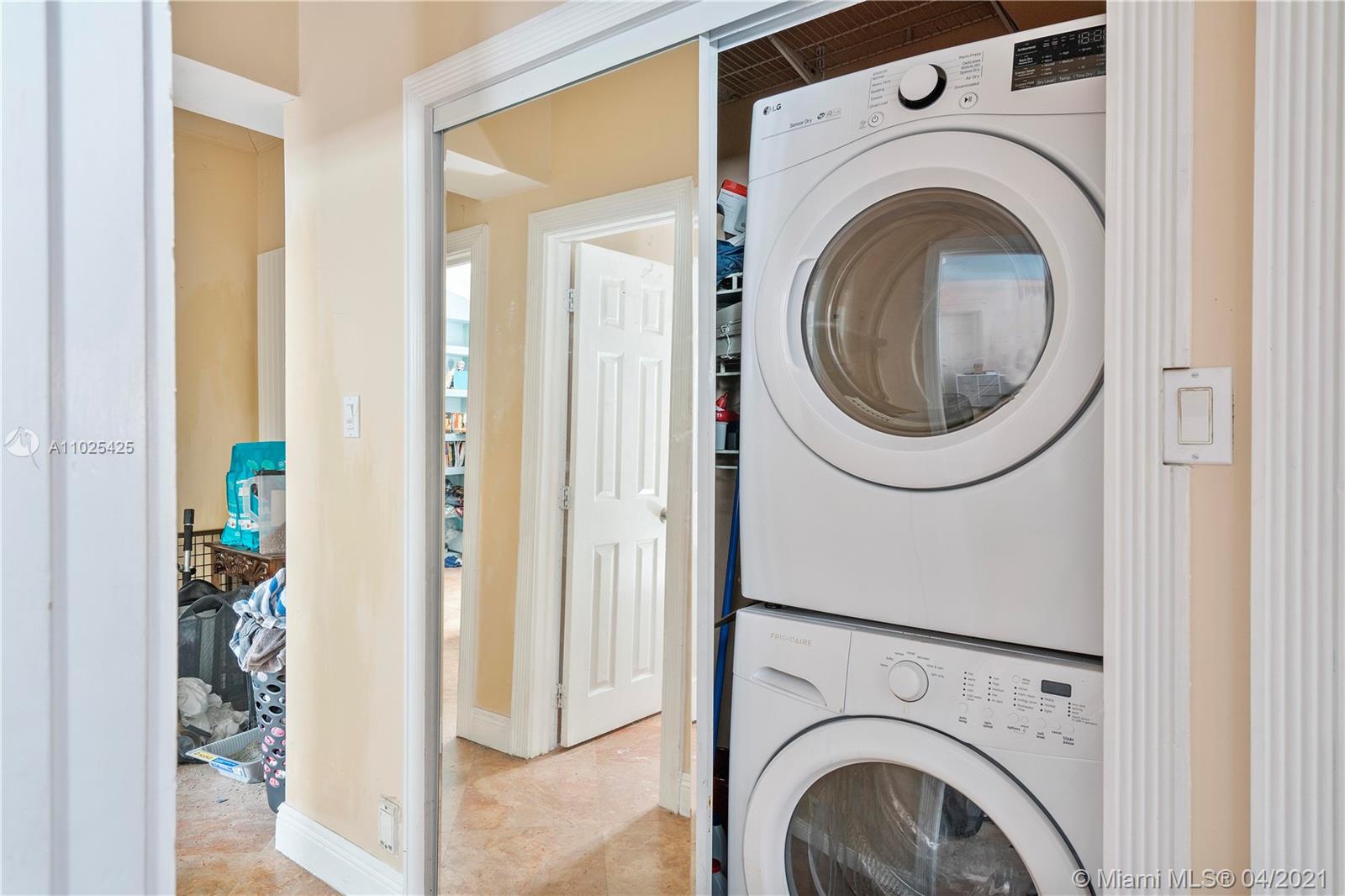 See details / 2482 sq. ft. $ 2021-04-09 0 Photo