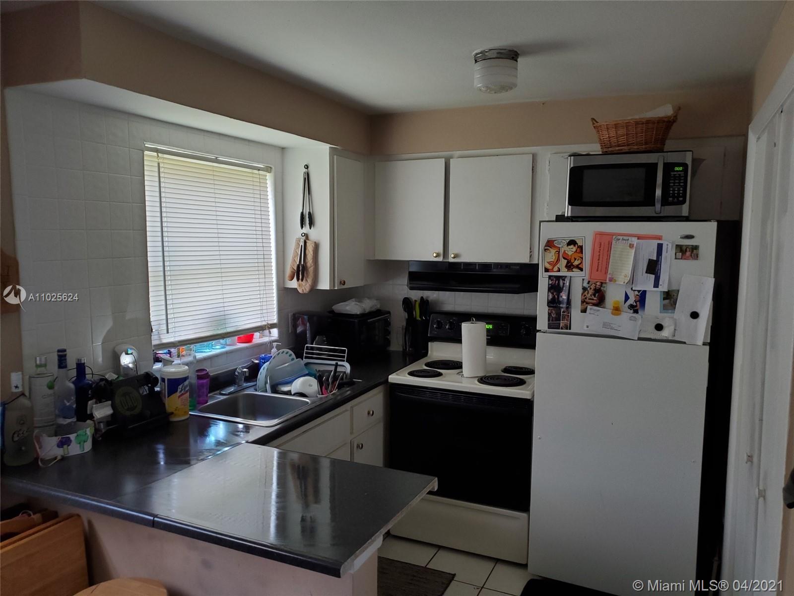 See details / 3413 sq. ft. $ 2021-04-09 0 Photo