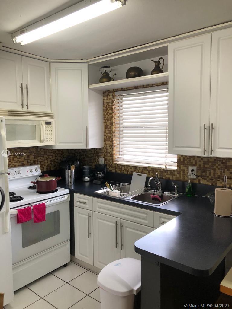 See details / 3413 sq. ft. $ 2021-04-09 0 Photo
