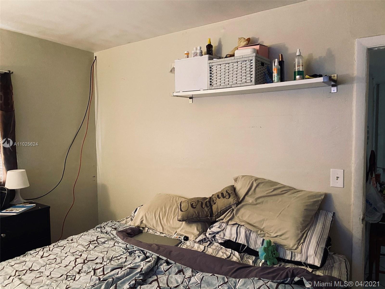 See details / 3413 sq. ft. $ 2021-04-09 0 Photo