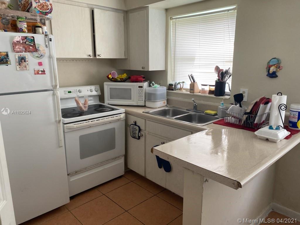 See details / 3413 sq. ft. $ 2021-04-09 0 Photo