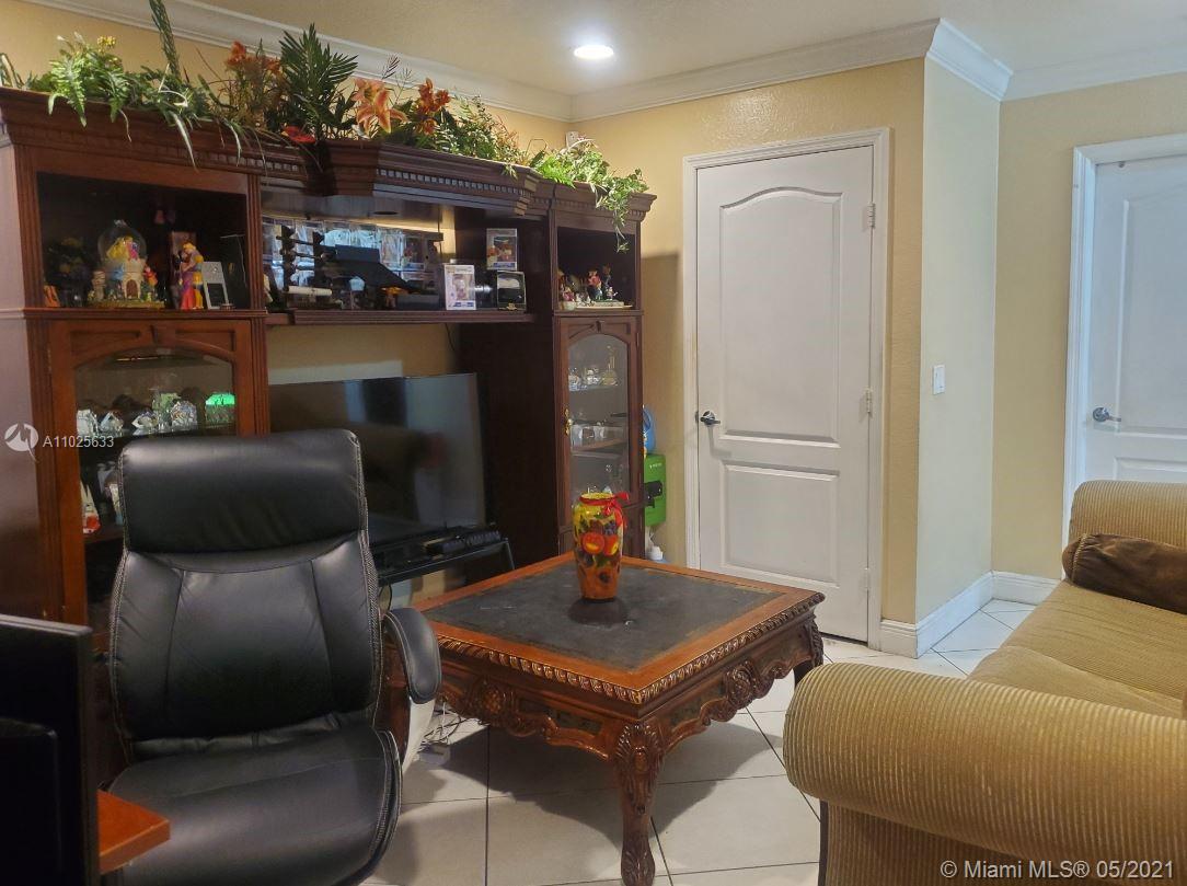 See details / 3065 sq. ft. $ 2021-04-09 0 Photo