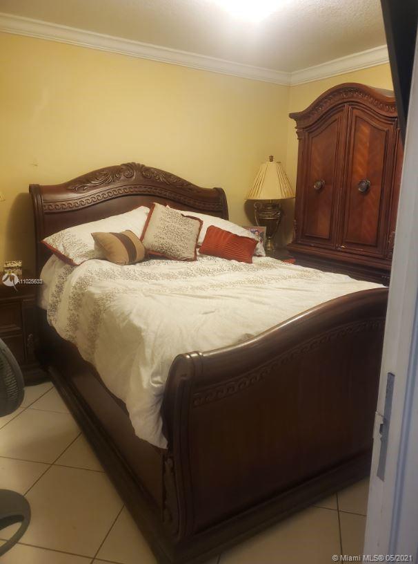 See details / 3065 sq. ft. $ 2021-04-09 0 Photo
