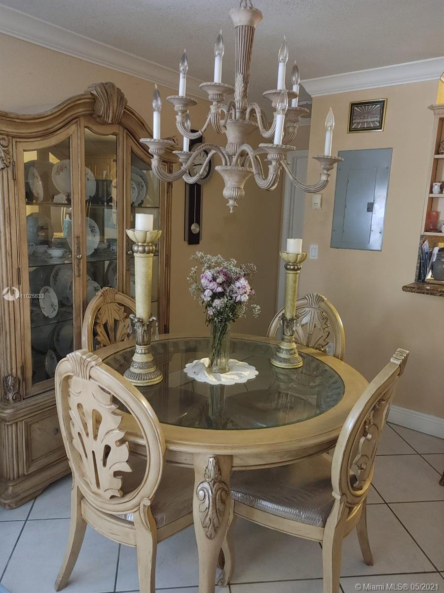 See details / 3065 sq. ft. $ 2021-04-09 0 Photo