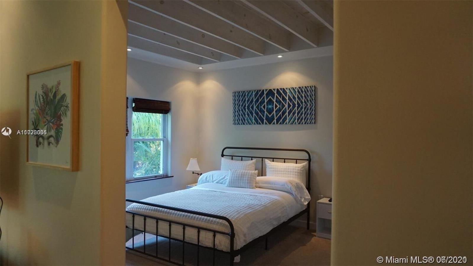 See details / 1288 sq. ft. $ 2021-04-11 0 Photo