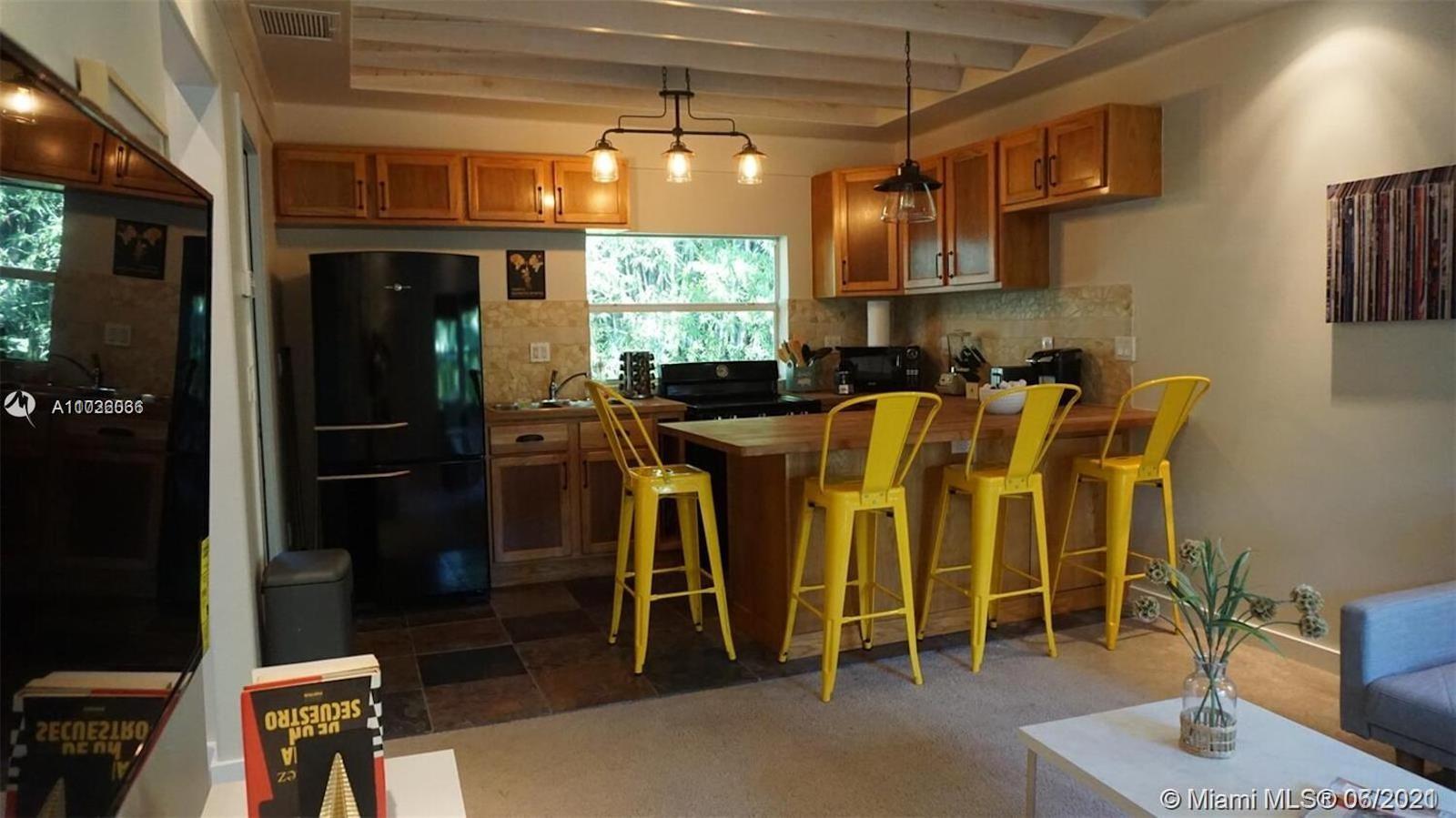 See details / 1288 sq. ft. $ 2021-04-11 0 Photo