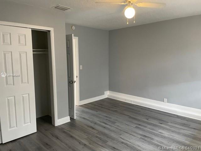 See details / 2435 sq. ft. $ 2021-04-14 0 Photo