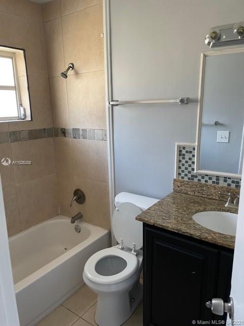 See details / 2498 sq. ft. $ 2021-04-14 0 Photo