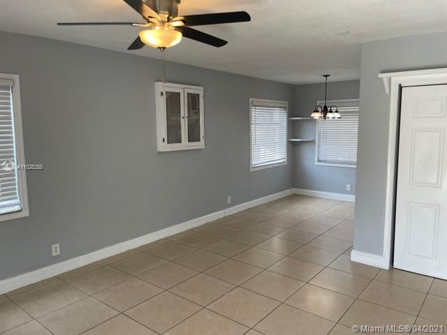See details / 2498 sq. ft. $ 2021-04-14 0 Photo