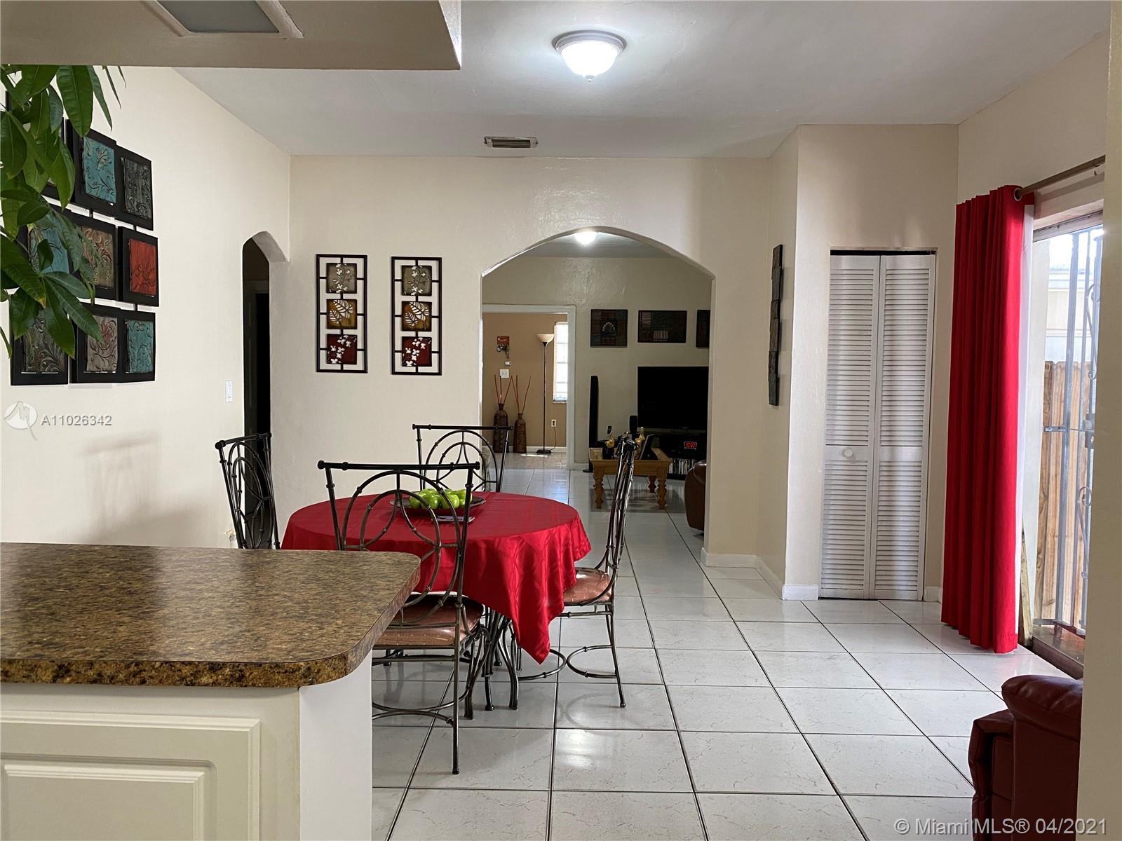 See details / 2159 sq. ft. $ 2021-04-12 0 Photo