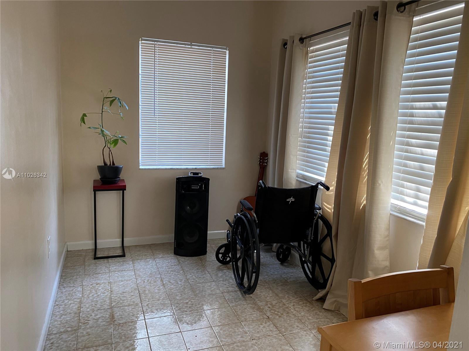 See details / 2159 sq. ft. $ 2021-04-12 0 Photo