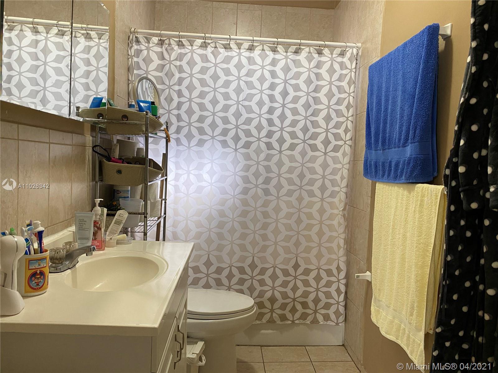 See details / 2159 sq. ft. $ 2021-04-12 0 Photo