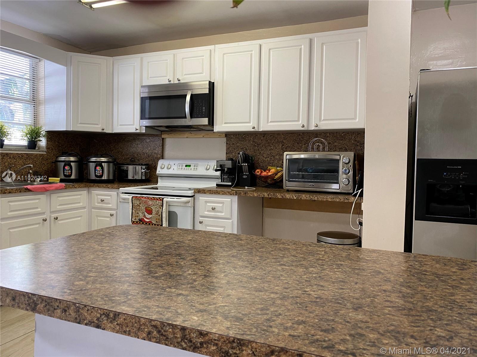 See details / 2159 sq. ft. $ 2021-04-12 0 Photo