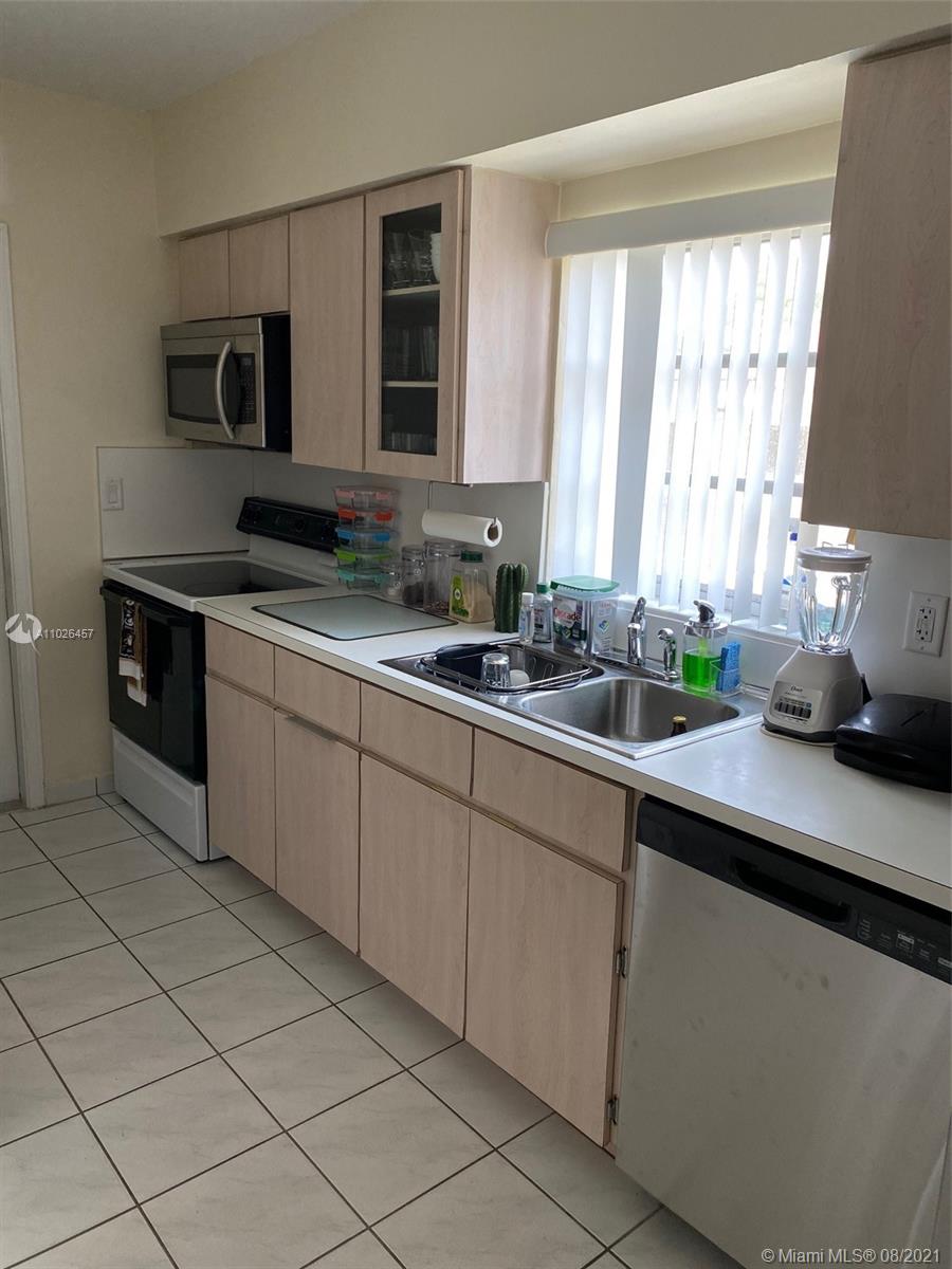 See details / 2036 sq. ft. $ 2021-04-12 0 Photo