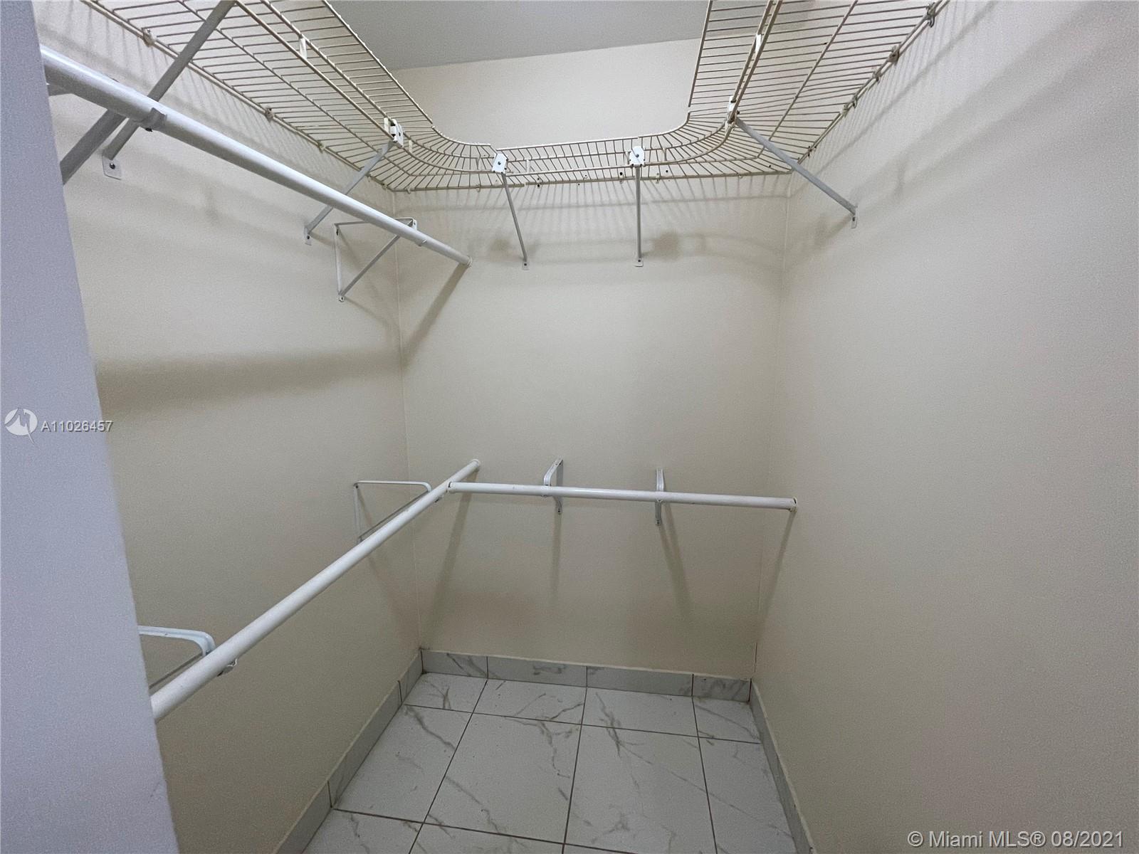 See details / 2036 sq. ft. $ 2021-04-12 0 Photo