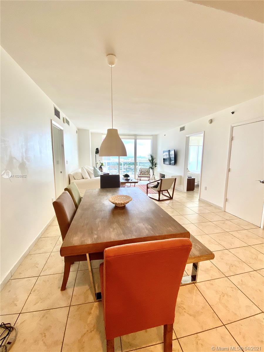 Ver detalles 2008 3 / 3 1571 sq. ft. $ 2021-04-12 0 foto