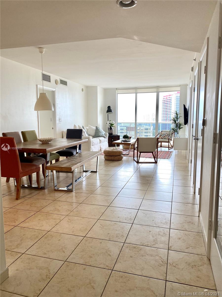 Ver detalles 2008 3 / 3 1571 sq. ft. $ 2021-04-12 0 foto