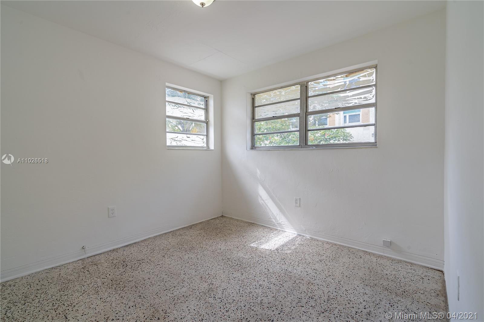 See details / 1404 sq. ft. $ 2021-04-12 0 Photo