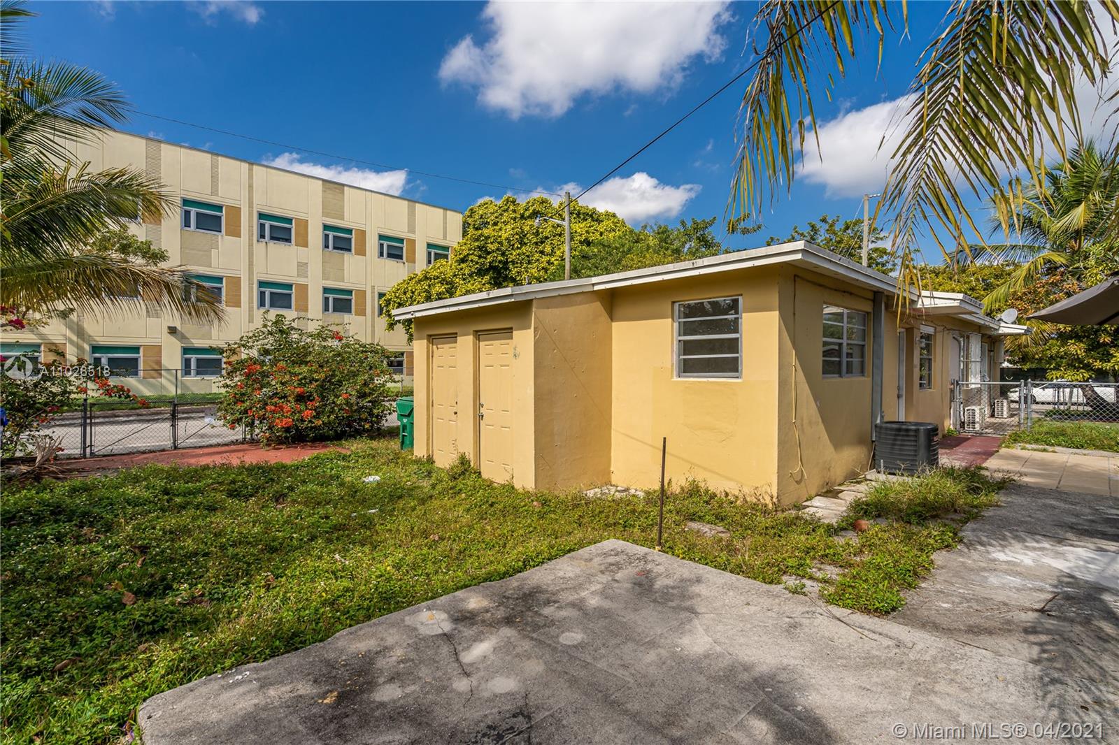 See details / 1404 sq. ft. $ 2021-04-12 0 Photo