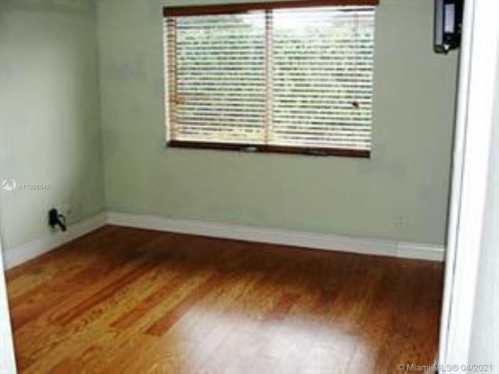 See details / 3130 sq. ft. $ 2021-04-12 0 Photo