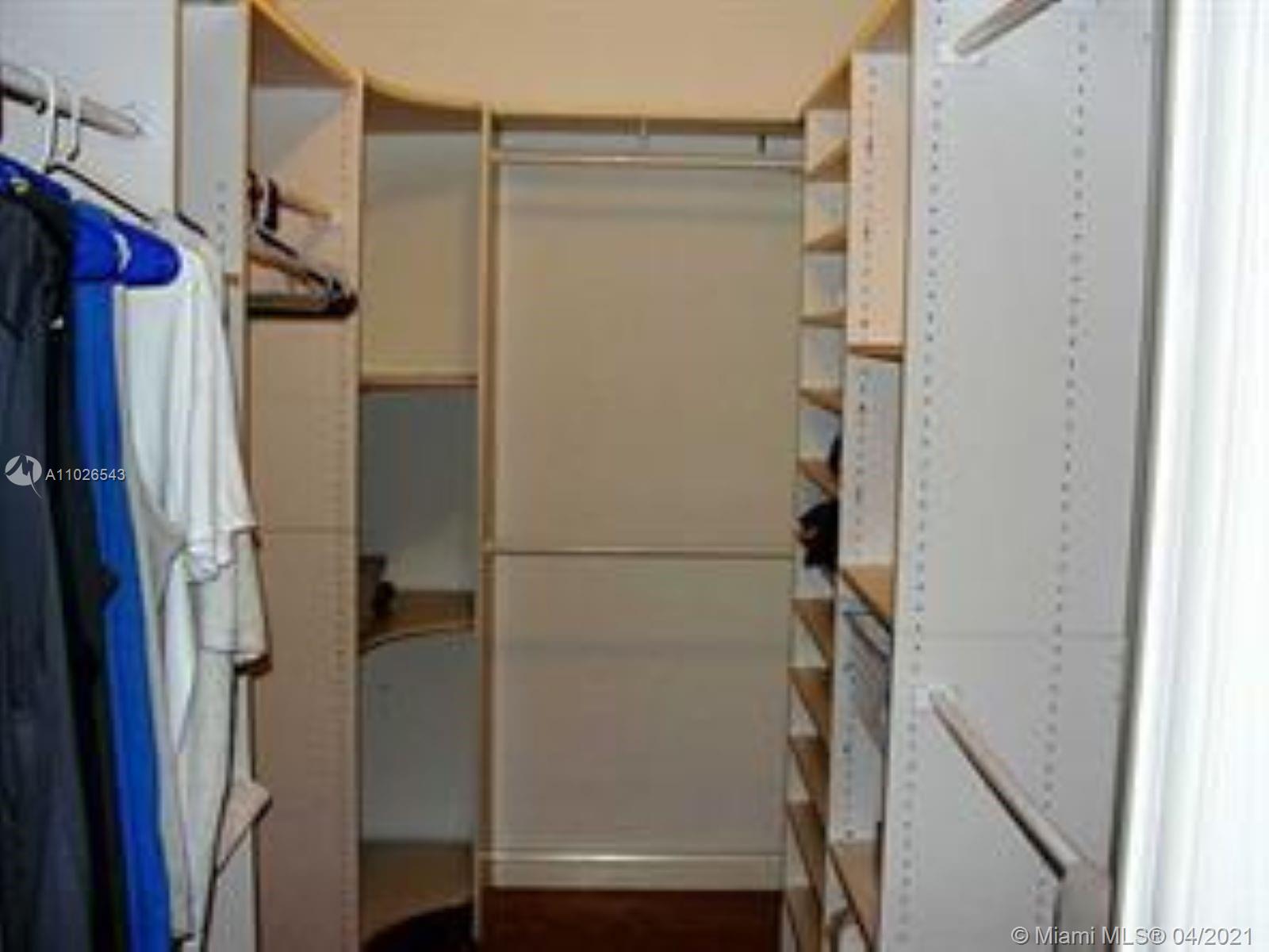 See details / 3130 sq. ft. $ 2021-04-12 0 Photo