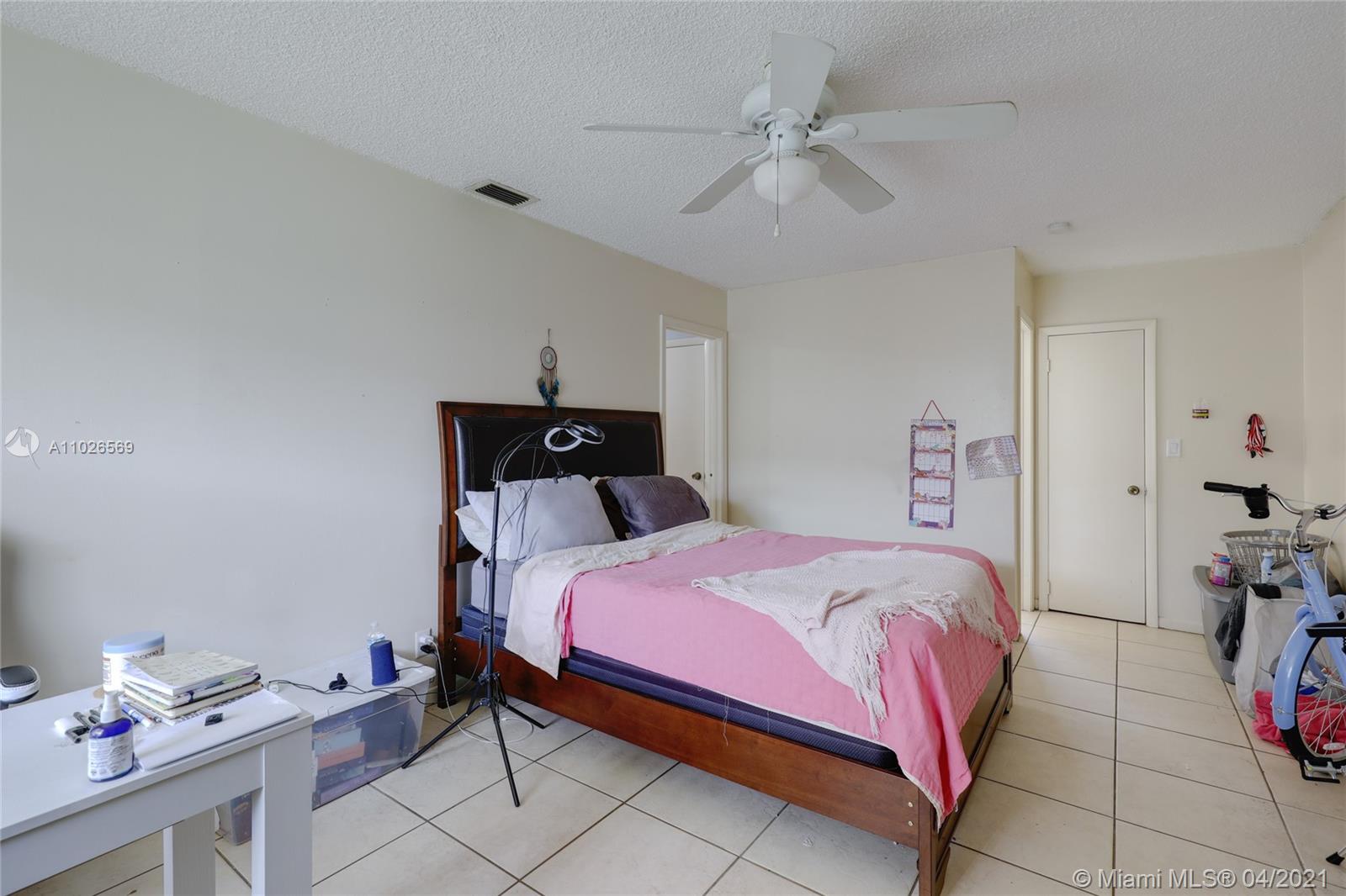 See details / 2131 sq. ft. $ 2021-04-12 0 Photo