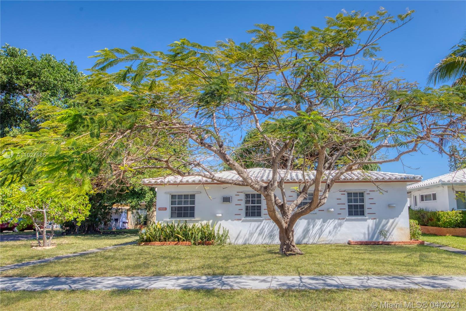 See details / 1792 sq. ft. $ 2021-04-13 0 Photo