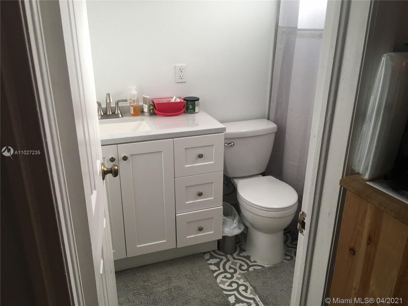 See details / 1840 sq. ft. $ 2021-04-13 0 Photo